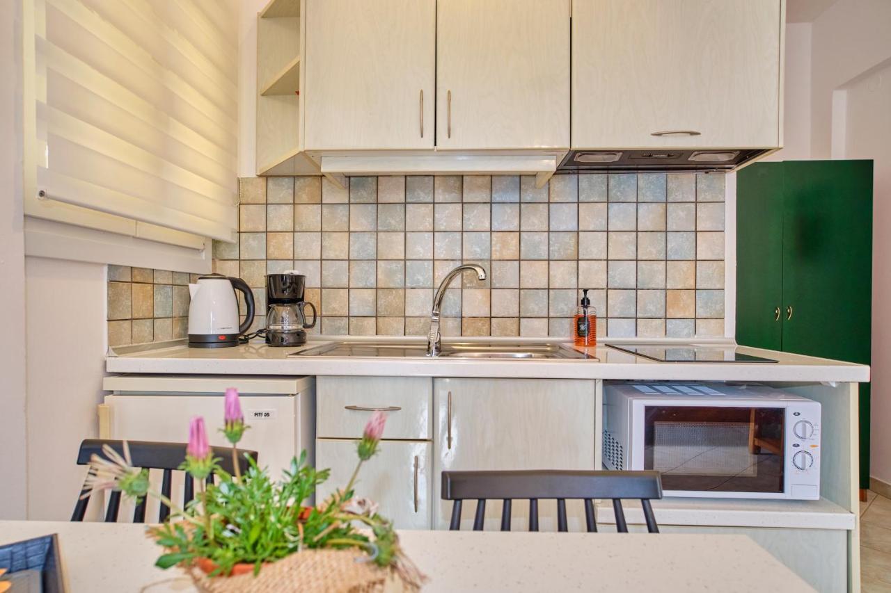 Logas Peroulades Corfu Apartamento *