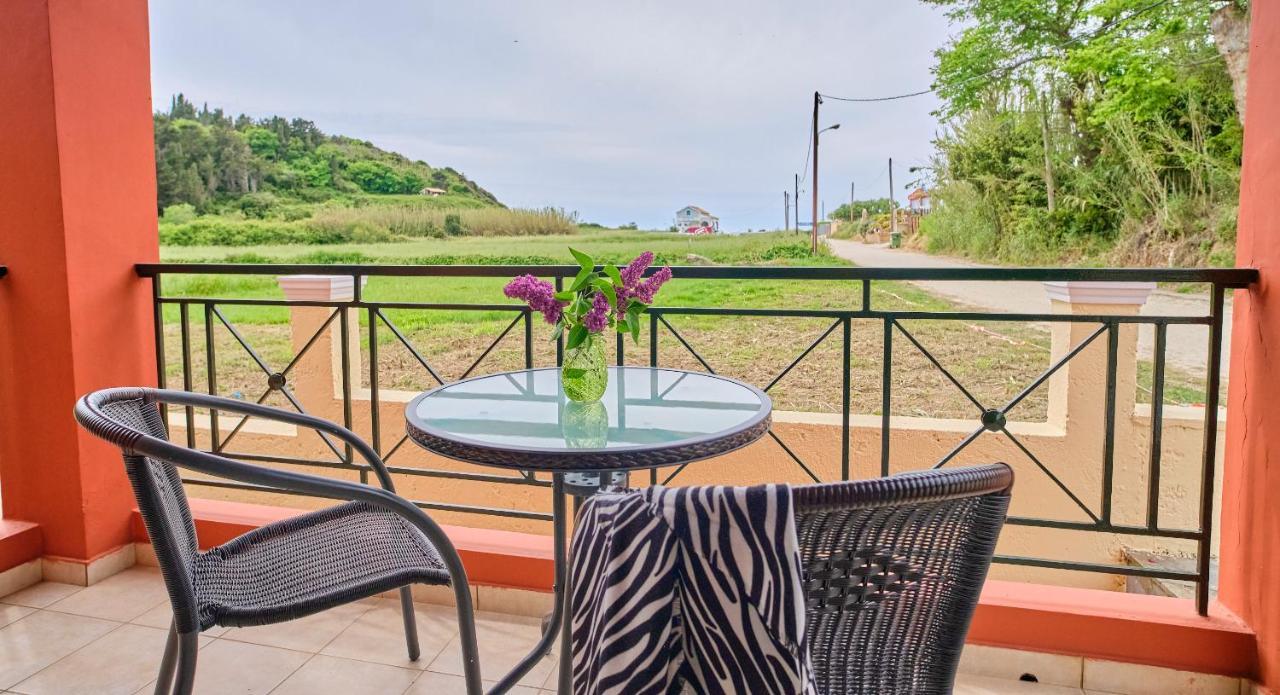 Logas Peroulades Corfu Apartamento *